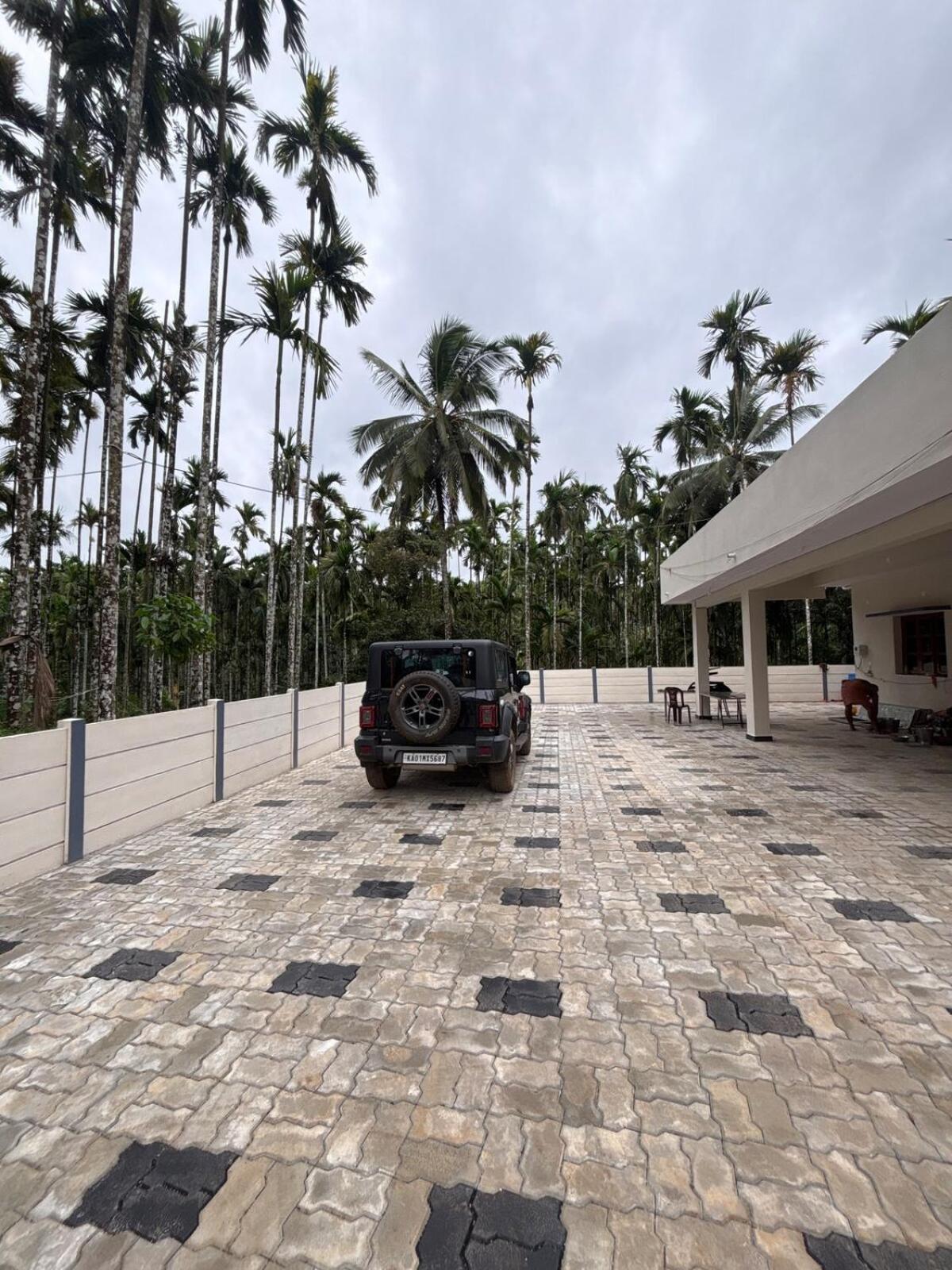 Max Farms Villa Shivamogga Exteriör bild